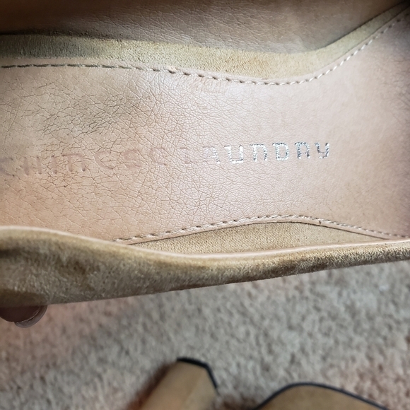 CHINESE LAUNDRY Creme Suede Heels - Picture 8 of 9